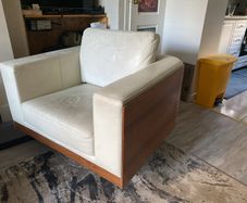 Dwell Swivel Lounge chair