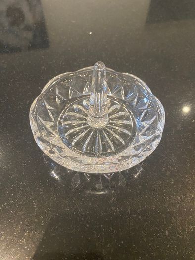 Galway crystal ring minder
