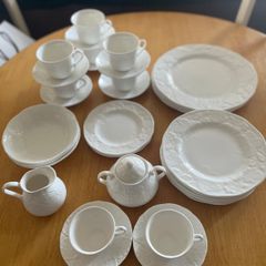 Wedgewood Bone China 30pc Crockery Set