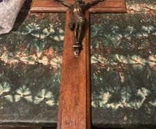 Crucifix large free postage