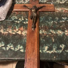 Crucifix large free postage