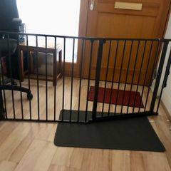 baby safety gate
