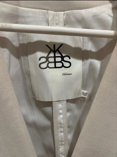 Karen Simonsen  ream Suit