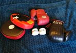 Boxing glove and pad bundle