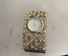 Girls watch