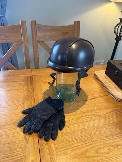 Antique/Vintage Leather Motorcycle Helmet/Gloves