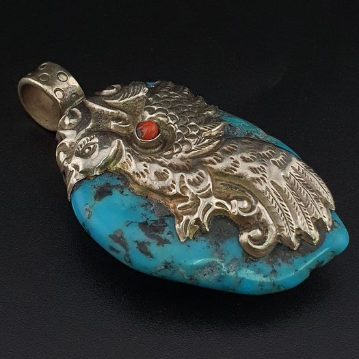 Vintage Arizona Turqouise Silver Bird Desgin Pendant
