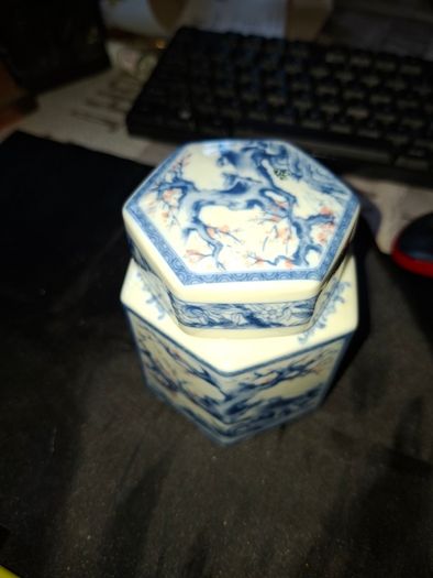 Vintage Antique Chinese Blue White Porcelain Tea Sugar Jar with Lid, Postage Available or collection