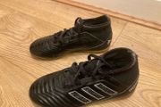kids soccer boots