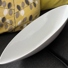 Newbridge oval bowl 12 inches in length ideal for potpourri or as a serving bowl as microwave and dishwasher safe