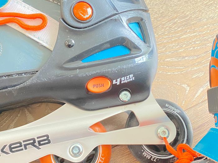 Kids Adjustable Inline Skates UK 4 - 7 (ABEC-9 Bearings) Great Condition