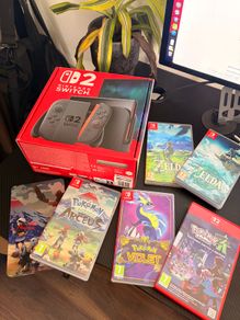 Switch 2 bundle with 5 games, 1 collectible game case and console carrying case