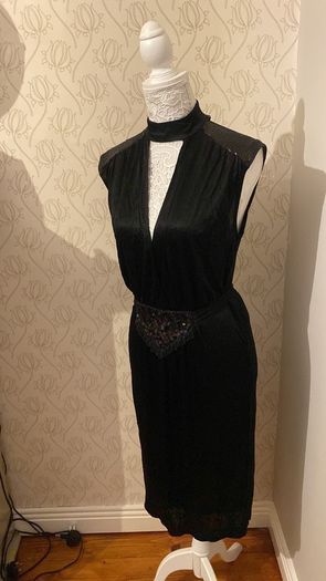 Dress black