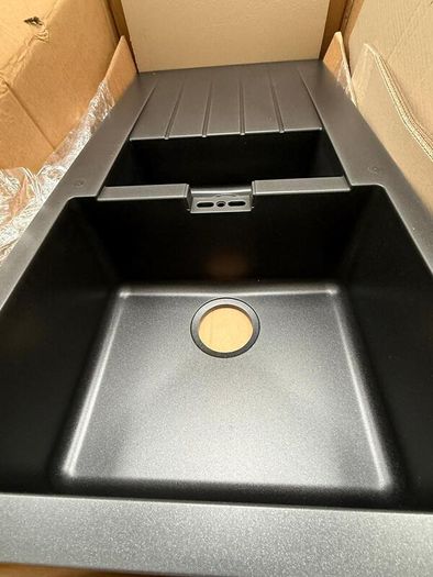 Kitchen Sink 1 and a half bowl Composite Quartz Grey