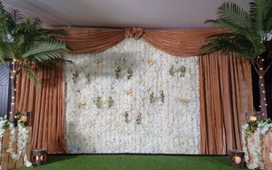 white flower wall