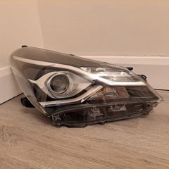 Toyota Yaris Right Headlight