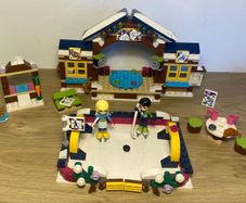 LEGO Friends Snow Resort Ice Rink