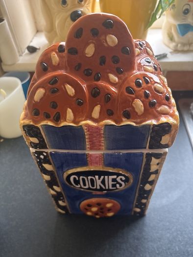 Rayware cookie's jar