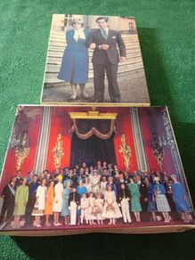 2 Vintage Royal Jigsaw Puzzle (300-pieces)  in each