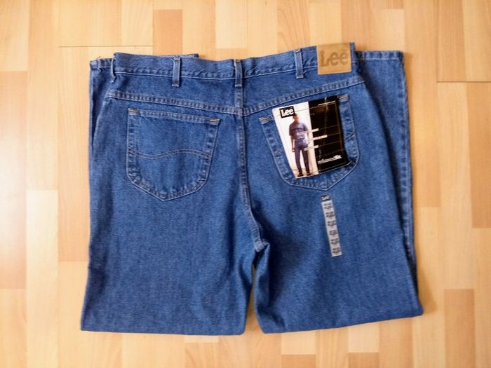 Brand New Lee Jeans W40 L30 Relaxed Fit