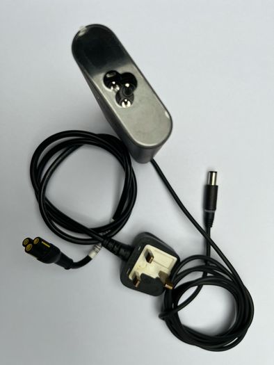 Dell 90W AC Charger 19.5 volts 4.6 amp