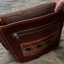 Excellent shoulder bag of exotic origins Image 3