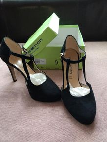 Size 6 (39) Women's Black Shoes, stiletto heels.