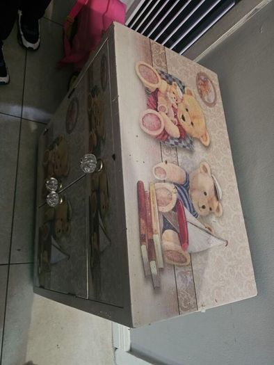 cupboard / press?