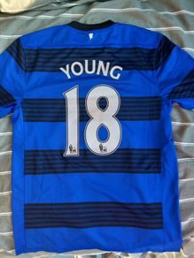 Ashley Young man utd away jersey