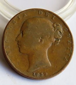 1839 Victoria Farthing Copper