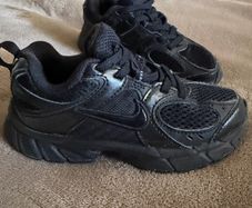 Nike kids runners UK 10