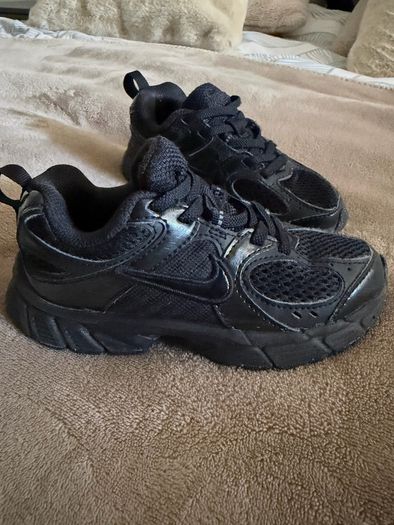 Nike kids runners UK 10