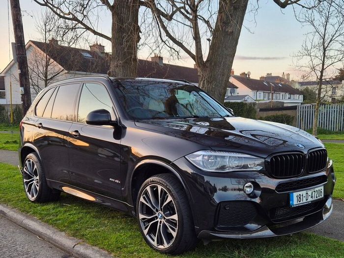 BMW X5 MSPORT 40e Black Shadow edition
