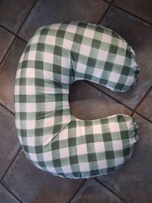 Miniuno Bamboo Nursing and Feeding Pillow