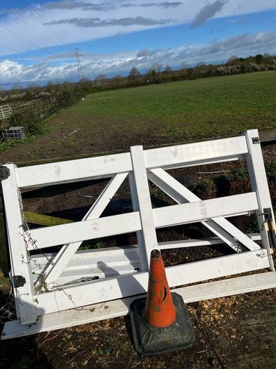 Complete 180 metre run of heavy-duty white PVC ranch fencing