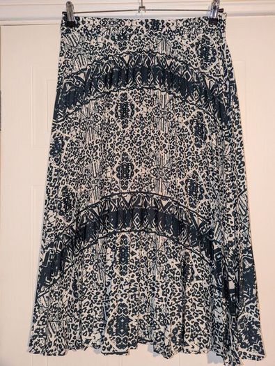 stunning print pleated midi skirt from Jovie