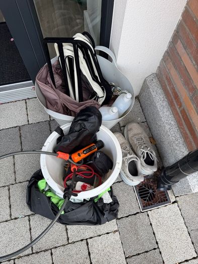 NEEDS TO GO TODAY FREE assortment of things
