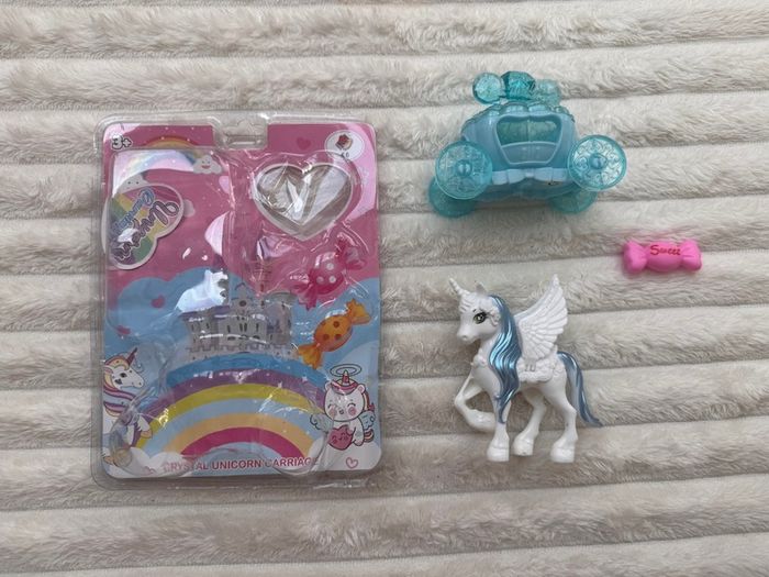 Crystal unicorn carriage BJ toys unicorn - loose wiings approx. 9 cm. Only 1 candy Please see photos