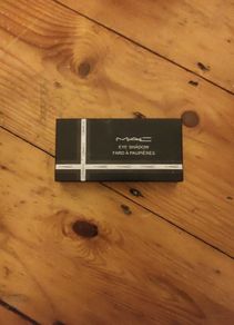 Mac eye shadow palette 10 colours