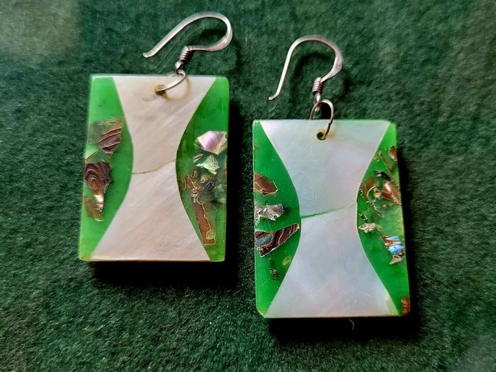 Vintage mother of pearl & silver earrings