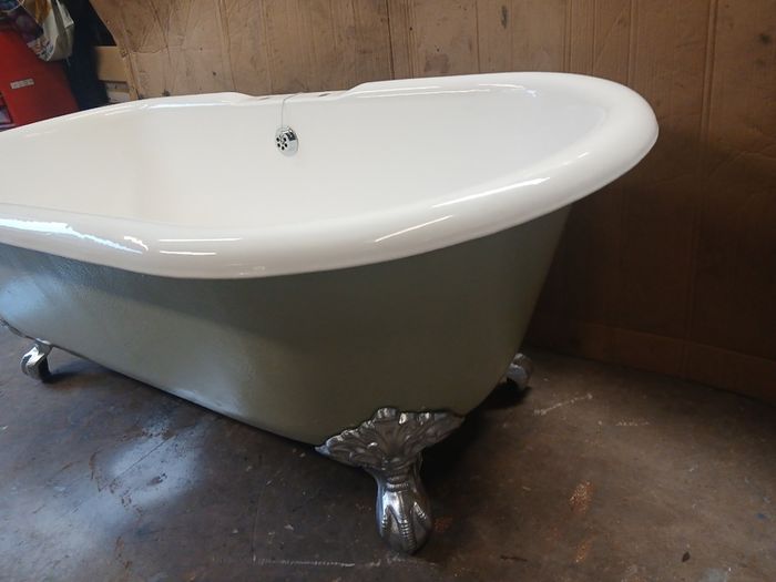 Cast iron bath