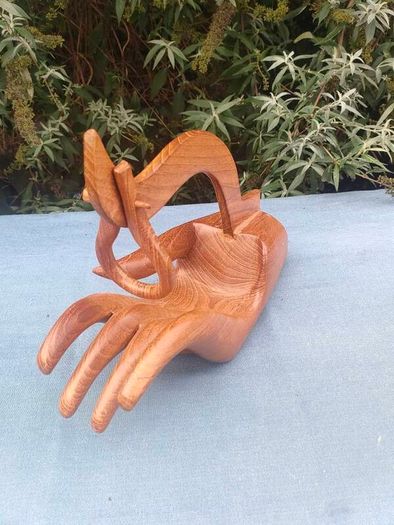 Buddha hand hardwood wine holder