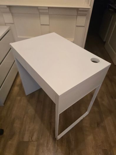 White Desk