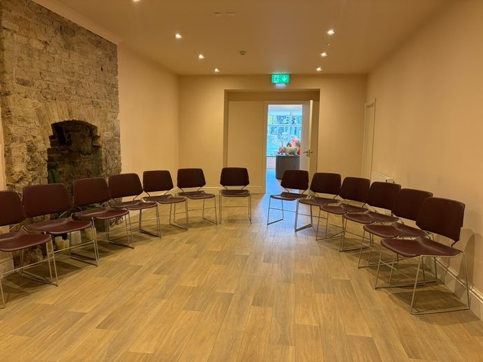 26 stackable chairs