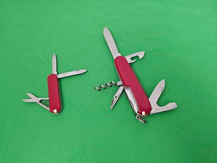 Victorinox Swiss Army Knife Lot