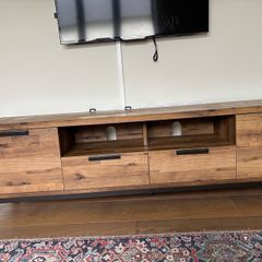 Oak TV unit & matching coffee table