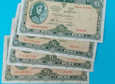 Irish 4 X 1970's  Lavery One Pound banknots in Fine  condition