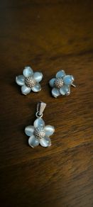 New  silver set with agate