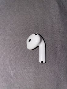 AirPods 4 ANC -right ear bud