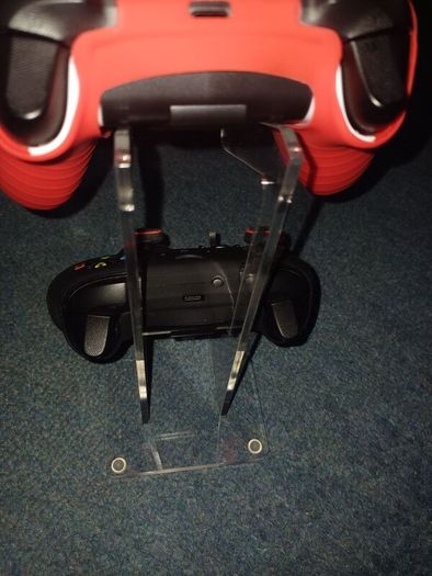 Xbox controler holder. Only holder
